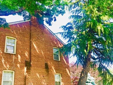 Building Photo - 2403 Arlington Blvd