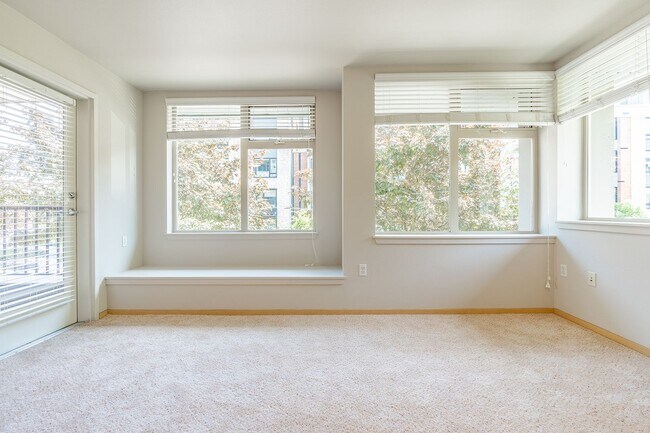Interior Photo - Verse Seattle — Modern Living at the Heartbeat of the Central District