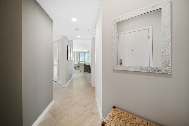 Building Photo - 3886 Biscayne Blvd