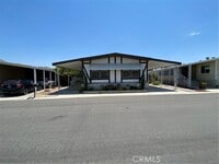 Building Photo - 2230 Lake Park Dr