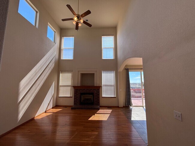 Building Photo - 4 Bed 3.5 Bath Home with Air Conditioning! - MileStone Real Estate Services - Available Now!