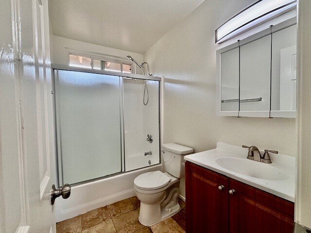 Building Photo - 17092 Emerald Ln