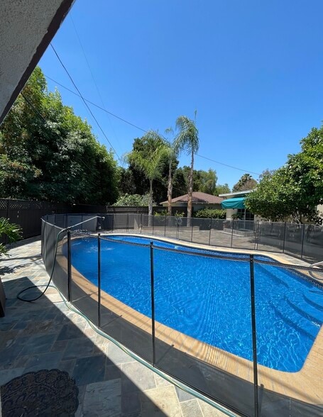 Building Photo - 5115 Canoga Ave