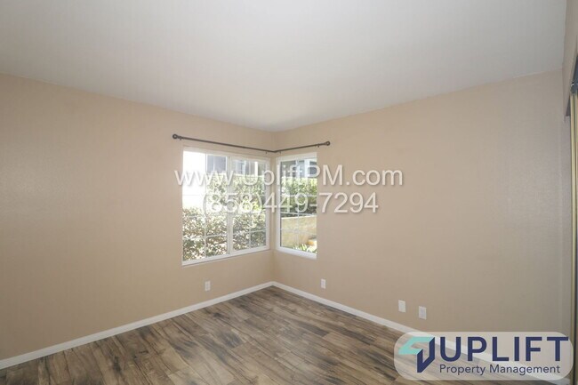 Building Photo - 5883 Mt Alifan Dr
