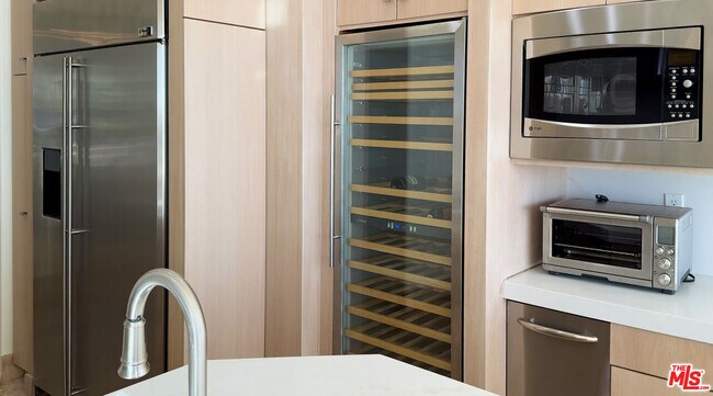 Building Photo - 31280 Bailard Rd