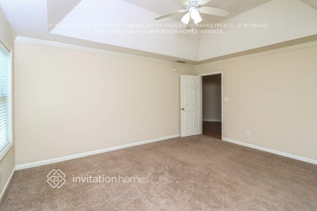 Building Photo - 305 Cole Creek Dr