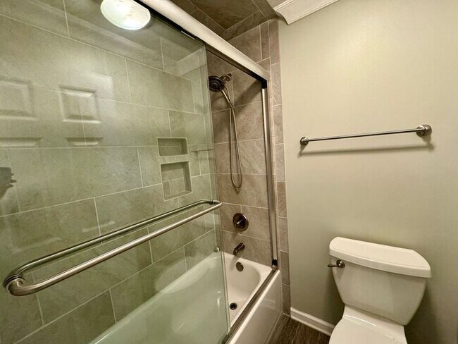 Building Photo - MOVE IN SPECIAL-Luxury in the heart of Madison with a 2 car garage