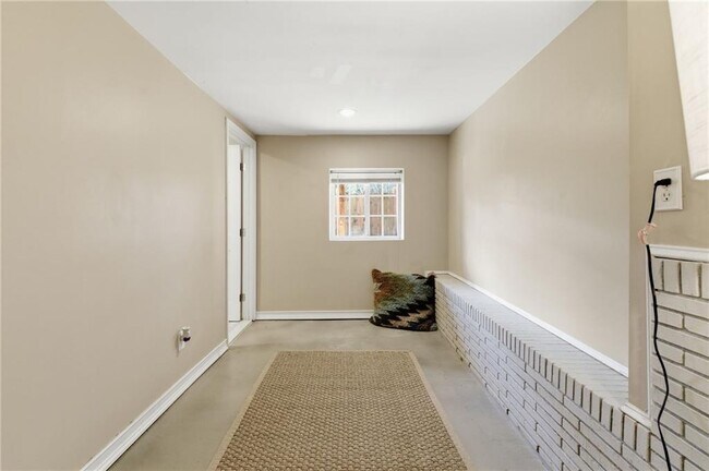 Building Photo - 3112 Dove Way
