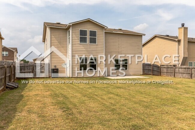 Building Photo - 29946 Glenrose Way