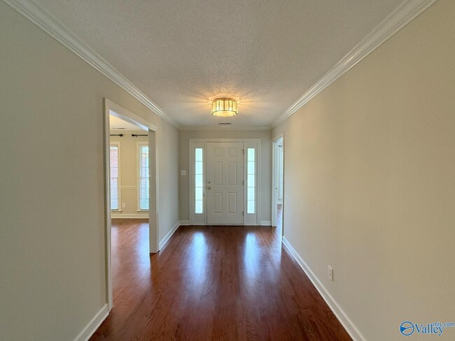 Building Photo - 238 Pebble Brook Dr