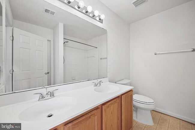 Building Photo - 10104 Sir Reynard Ln