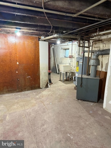 Building Photo - 7250 Radbourne Rd