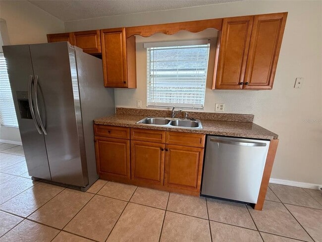 Building Photo - 1025 Kelly Creek Cir