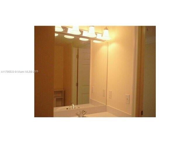 Building Photo - 3500 Coral Wy