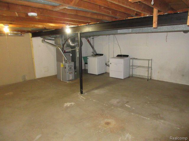 Building Photo - 19960 Hickory Leaf St