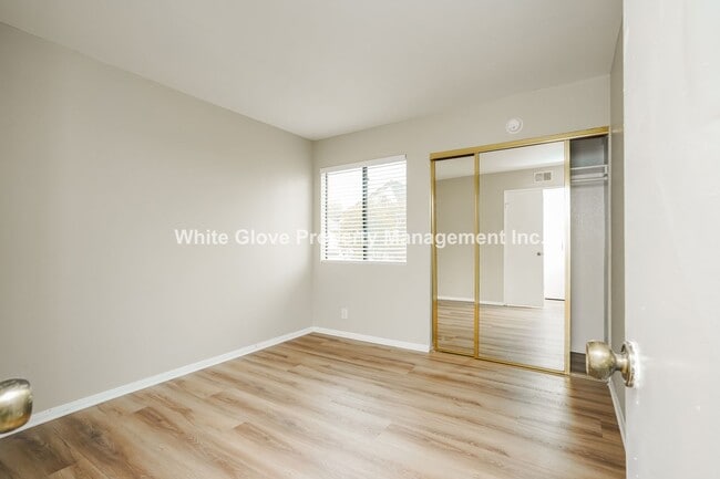 Building Photo - Lovely Updated 2 Bedroom Gated Townhome in Cypress