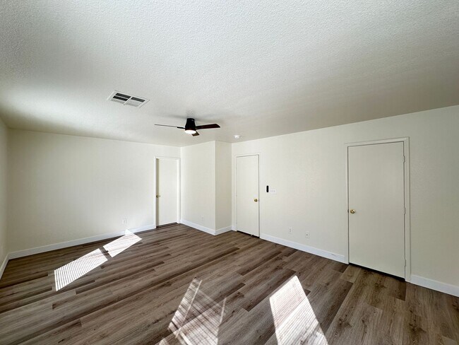 Building Photo - LIBERTY AT WARM SPRINGS