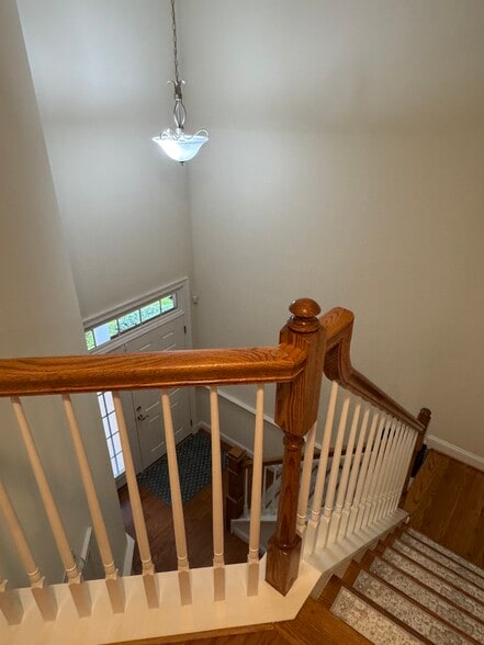 Building Photo - 3020 Glen Valley Dr