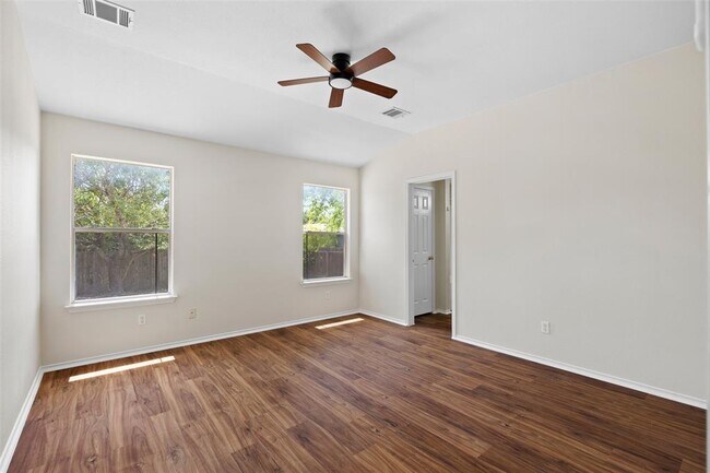 Building Photo - 1225 Tudor House Rd