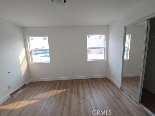 Building Photo - 1547 W 82nd St