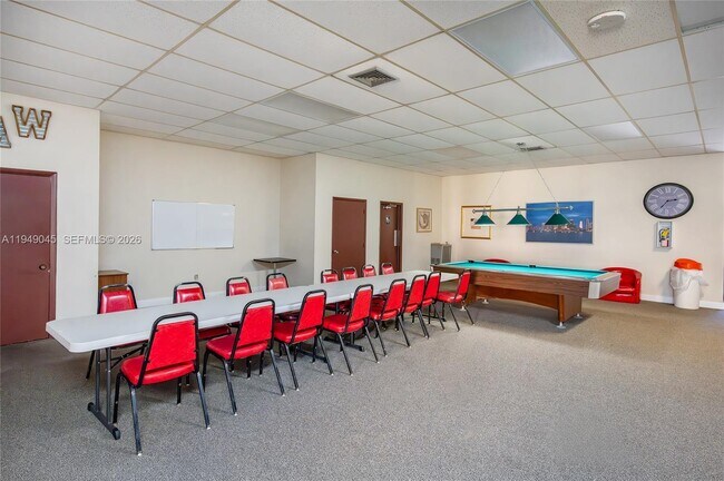 Building Photo - 8415 SW 107th Ave