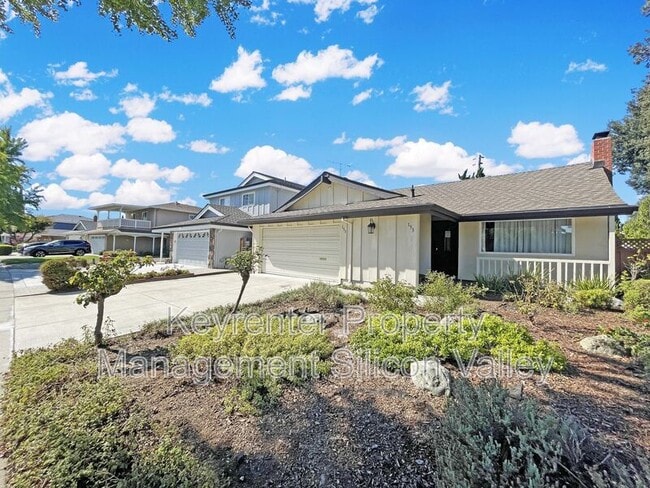 Building Photo - 153 Noyo Dr