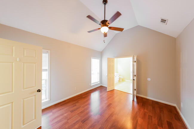 Building Photo - 349 Camden Cove Cir