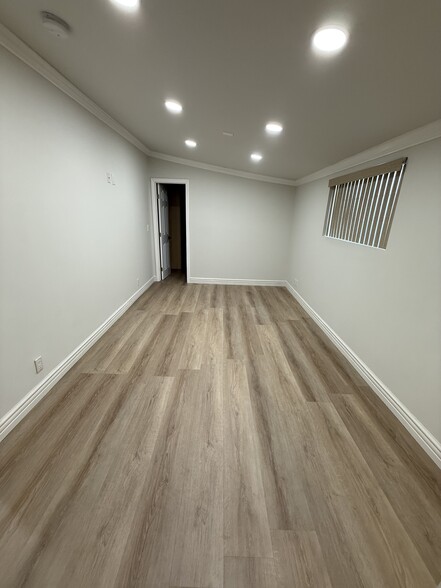 Master bedroom - 1125 Stanley Ave