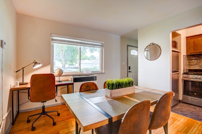 Building Photo - 9407 W Adler St