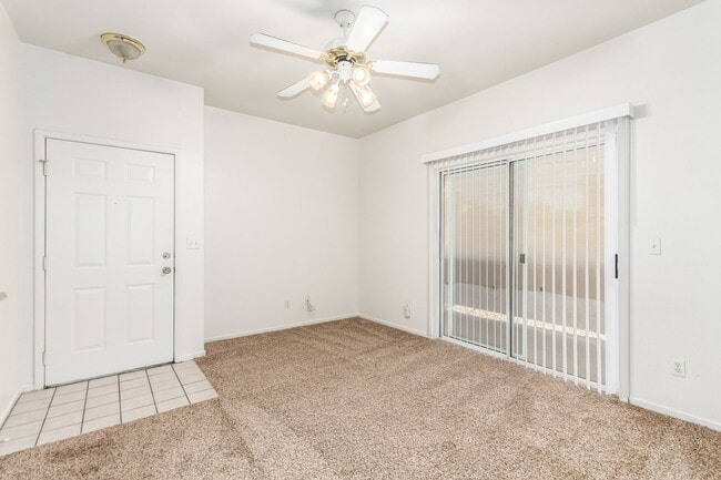 Building Photo - HCVP considered!  SAHARA & SLOAN AREA/ GAT...