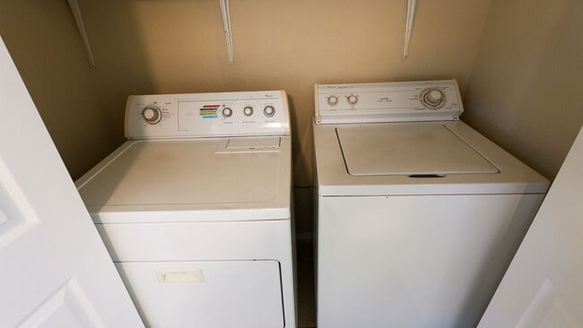 Building Photo - 6223 Avery Island Ave