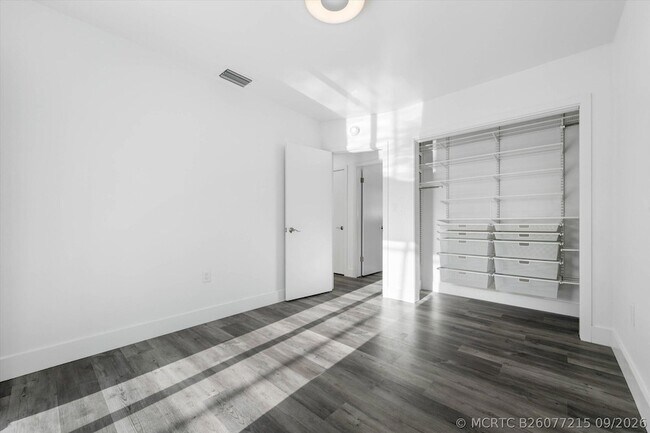 Building Photo - 1650 NW 9th St