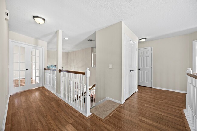 Building Photo - 11118 Sprucedale Ct