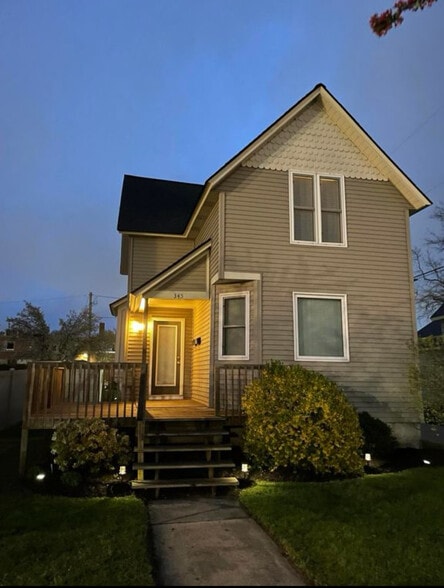 Primary Photo - 345 S River Ave