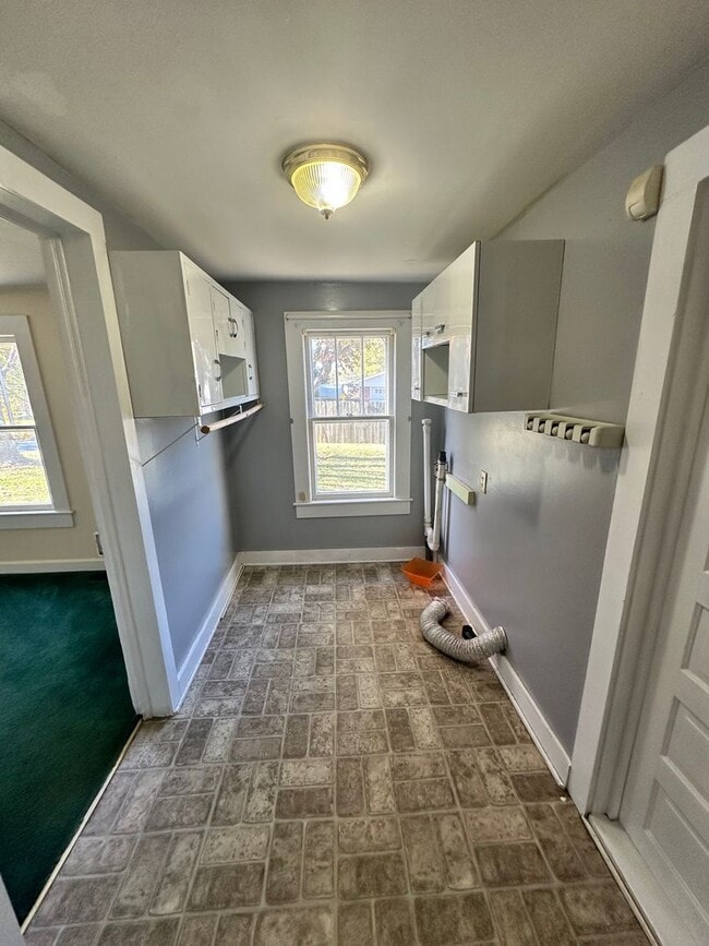 Building Photo - NEW RENTAL LISTING - NO HUD NO SECTION 8