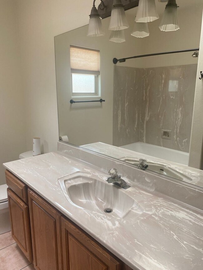 Building Photo - 6045 Matamoros Rd NE
