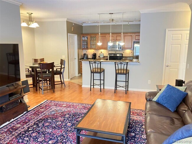 Building Photo - 331 Scio Village Ct