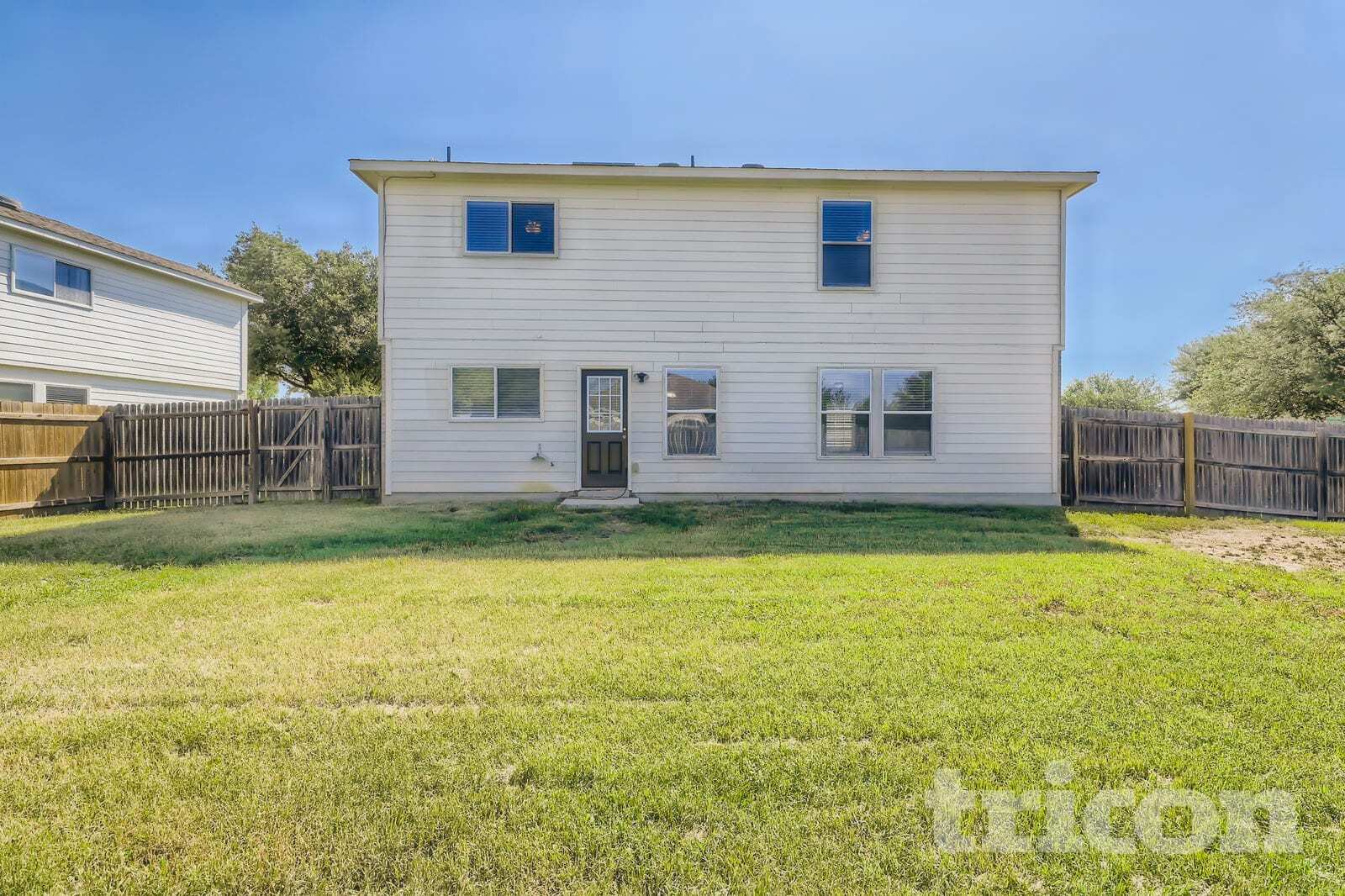 Building Photo - 16403 Clydesdale Run