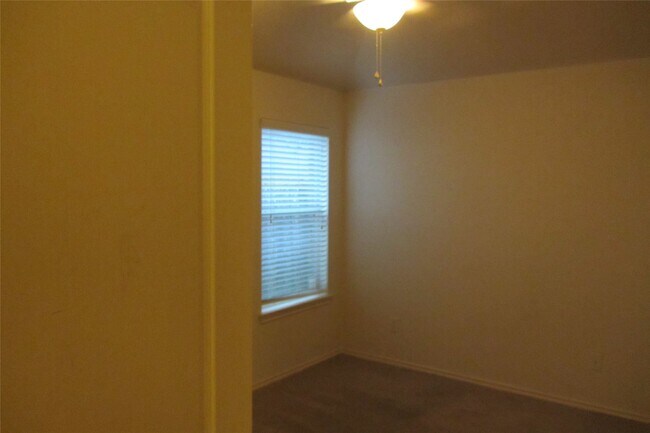 Building Photo - 20723 Fernwick Village Dr