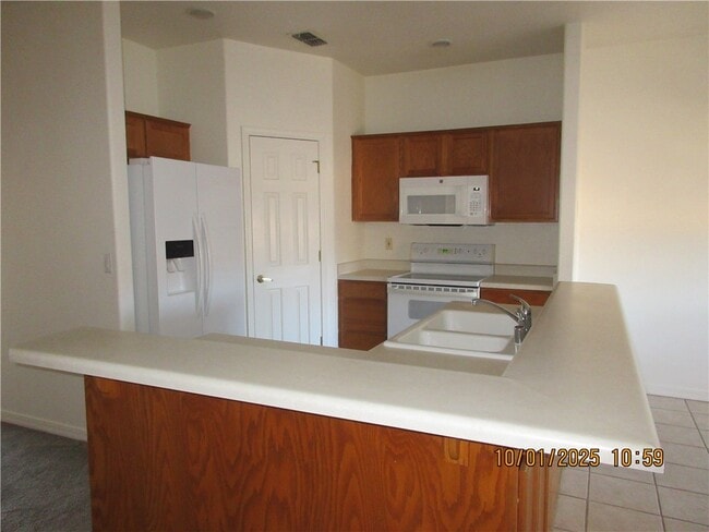 Building Photo - 2301 Graystone Dr