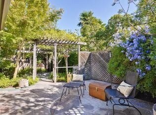 Building Photo - 3 bedroom 2 bath Townhome - Greenmeadow Neighborhood Palo Alto!  $6800
