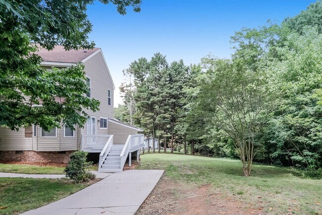 Building Photo - 4503 Bathurst Dr