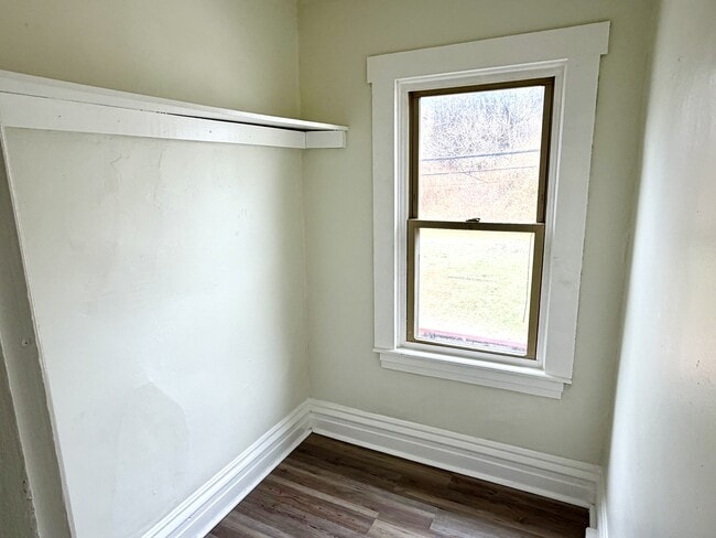 Building Photo - 714 Eureka St