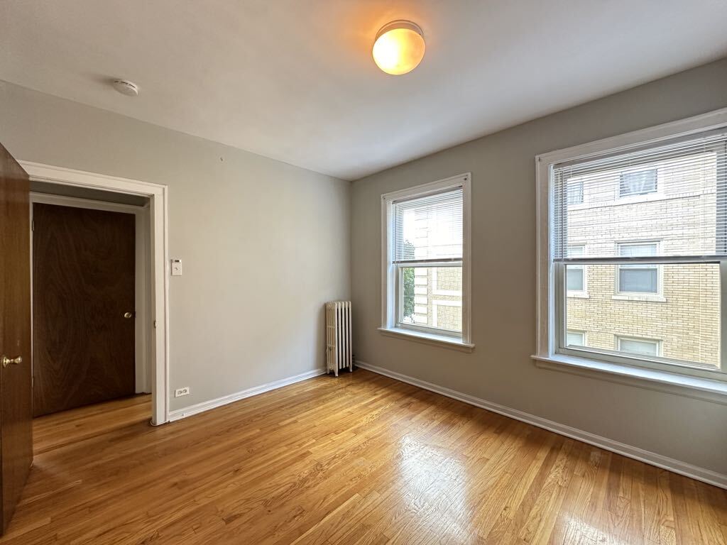 Building Photo - 4224 N Paulina St