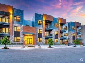 Building Photo - Luxury Condo steps from the Boise River an...