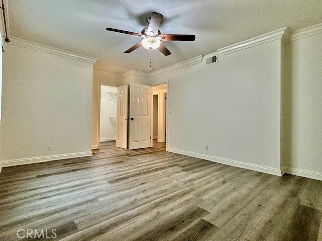 Building Photo - 904 W Balboa Blvd