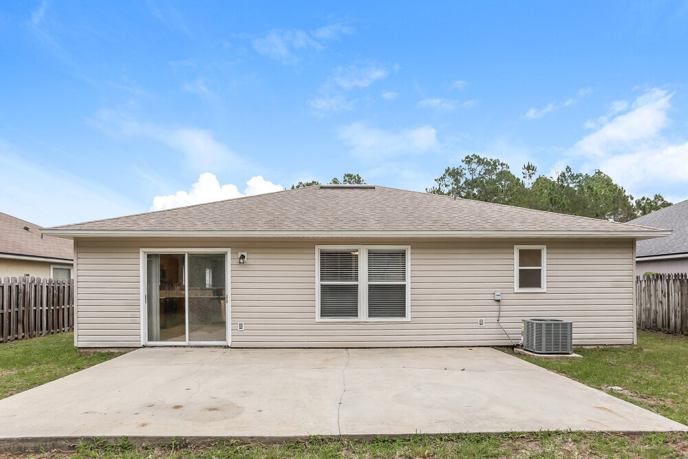 Building Photo - 5736 Birds Nest Ln