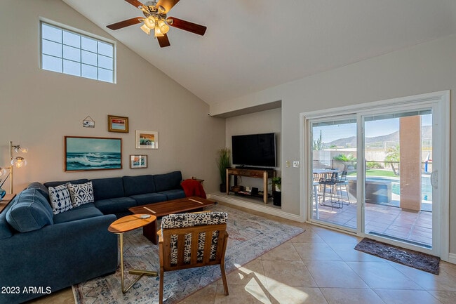 Building Photo - 10875 N 118th Way