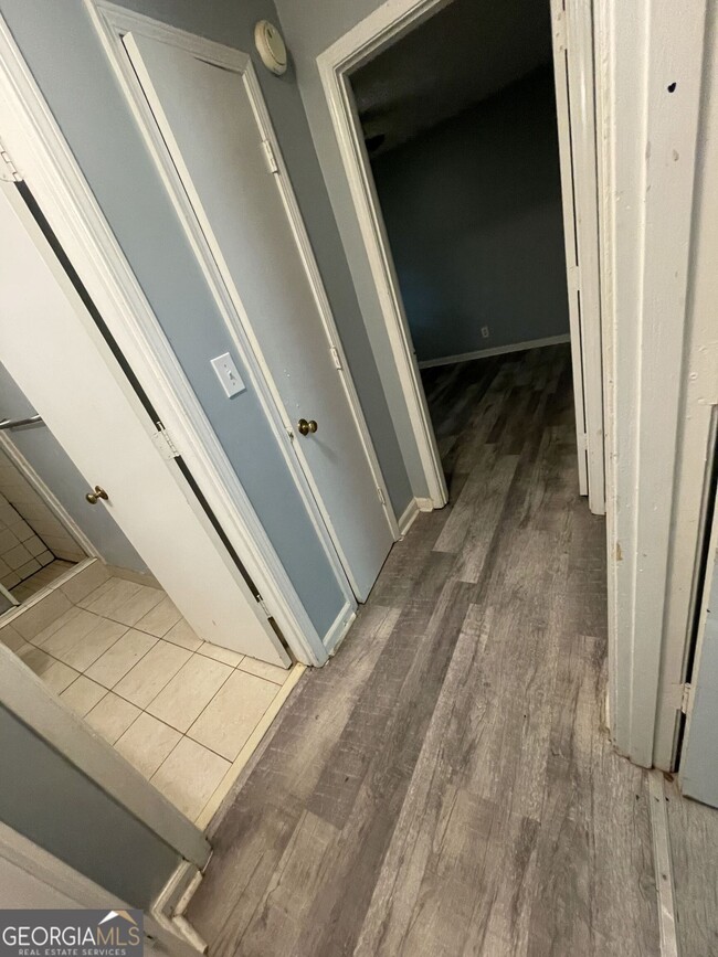 Building Photo - 5568 Rock Garden Ct NW