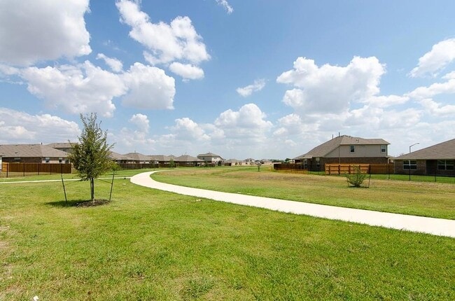 Building Photo - 409 Otto Ave